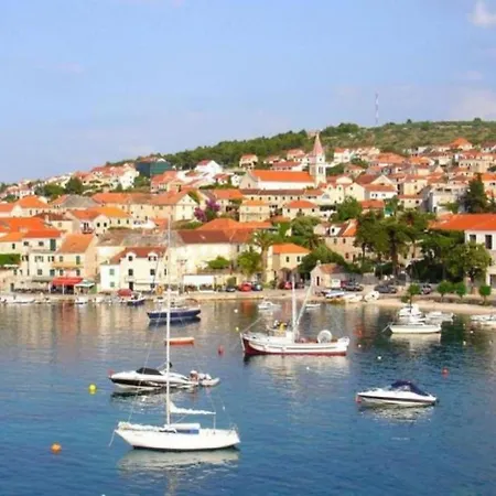 Spacious 50 M From The Апартаменты Постира