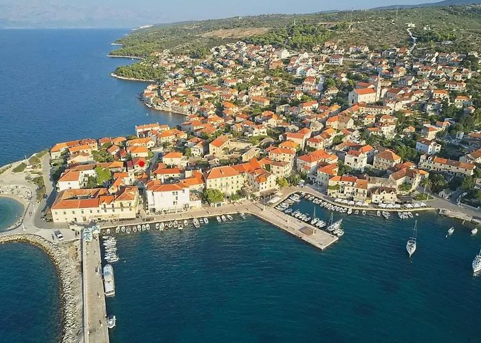 Апартаменты Spacious 50 M From The *